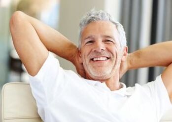 Мъжът няма проблеми с простатата благодарение на профилактиката на простатит